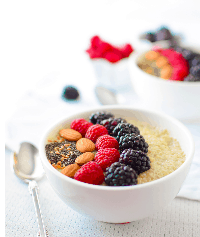 Berry Quinoa Breakfast Bowl