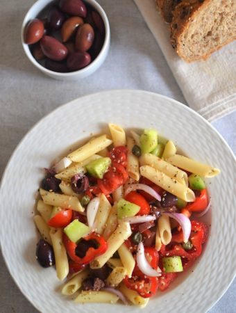 Vegan Pasta Salad with bread