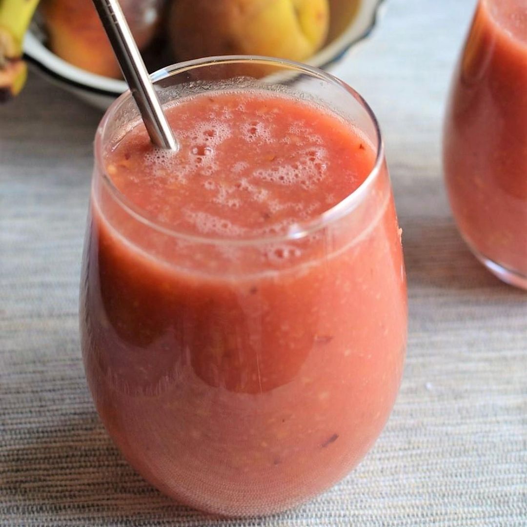 peach smoothie with metalic straw - vegan lazy recipes